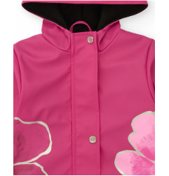 Chubasquero de niña en fucsia con capucha decorativa y flores grandes-Tuc Tuc