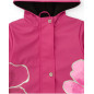 Chubasquero de niña en fucsia con capucha decorativa y flores grandes-Tuc Tuc