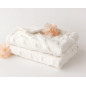 Mantita para bebés blanca con estrellas en relieve-Kiokids