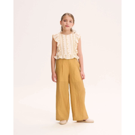Pantalón de niña mostaza fluido con textura-Dadati