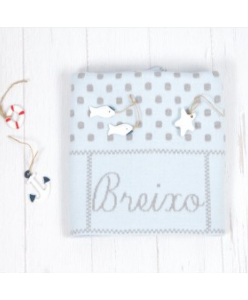 Mantita Topos Fondo Celeste Bebé/Topos Gris(Personalizada)-Pangasa Mantita Topos Fondo Celeste Bebé/Topos Gris(Personalizada)-Pangasa