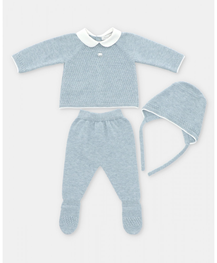 Conjunto de bebé niño 3 piezas de punto en celeste grisáceo con ribetes a contraste-Martín Aranda Conjunto de bebé niño 3 piezas de punto en celeste grisáceo con ribetes a contraste-Martín Aranda