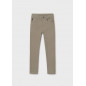 Pantalón básico entallado chico Nuez-Mayoral Pantalón básico entallado chico Nuez-Mayoral